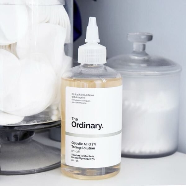 TonerGlycolic Acid 7% Exfoliating Toner تونر تقشير وتفتيح البشرة اوردناري100مل